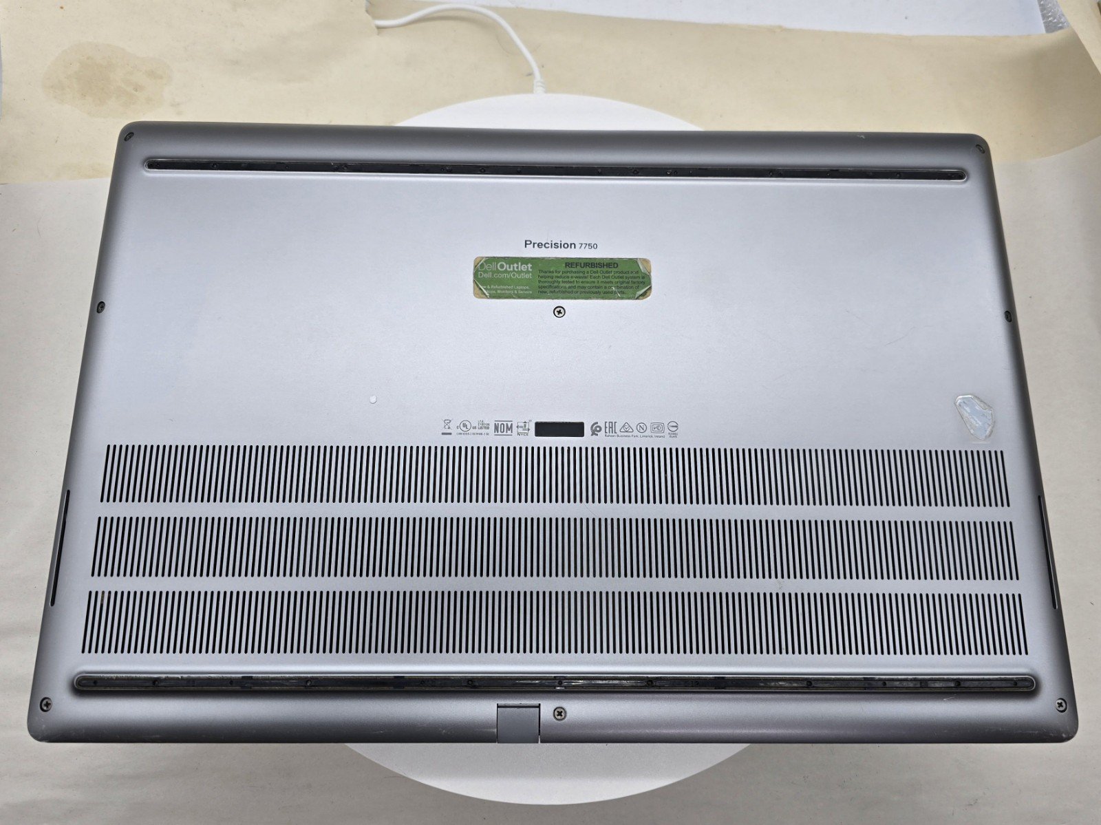 Dell-Precision-7550-4.jpg