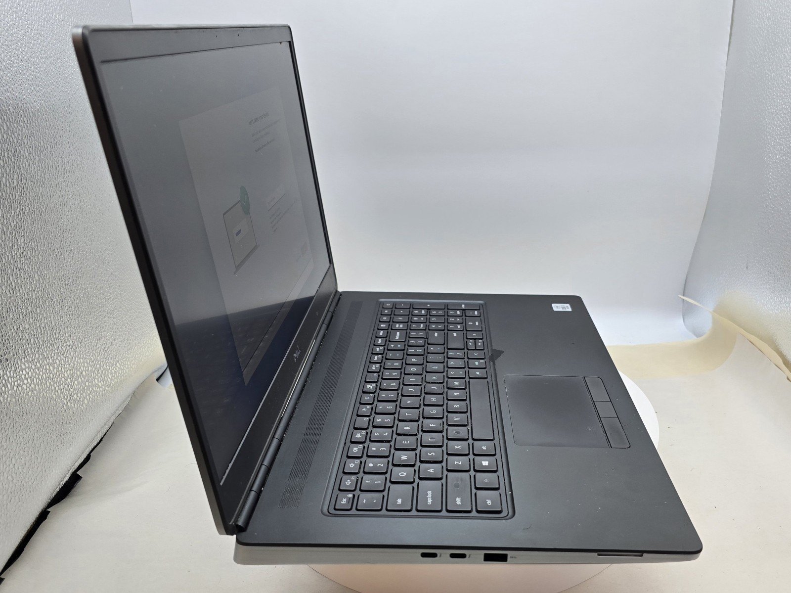 Dell-Precision-7550-7.jpg