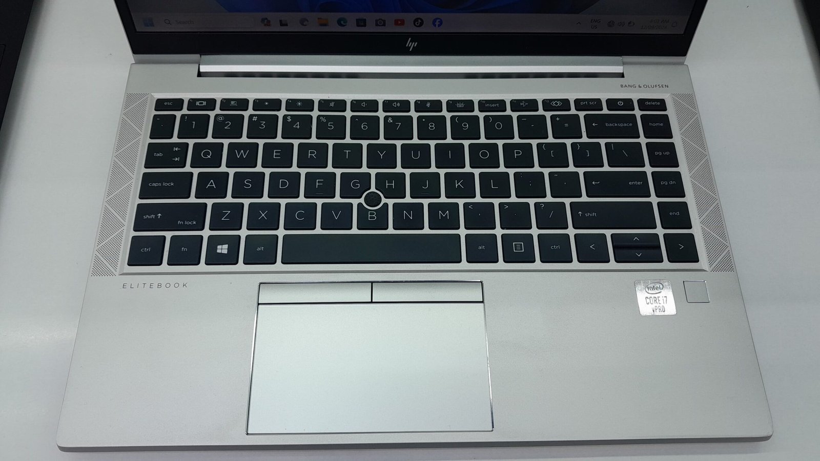 HP-EliteBook-840-G7-6-scaled-1.jpg
